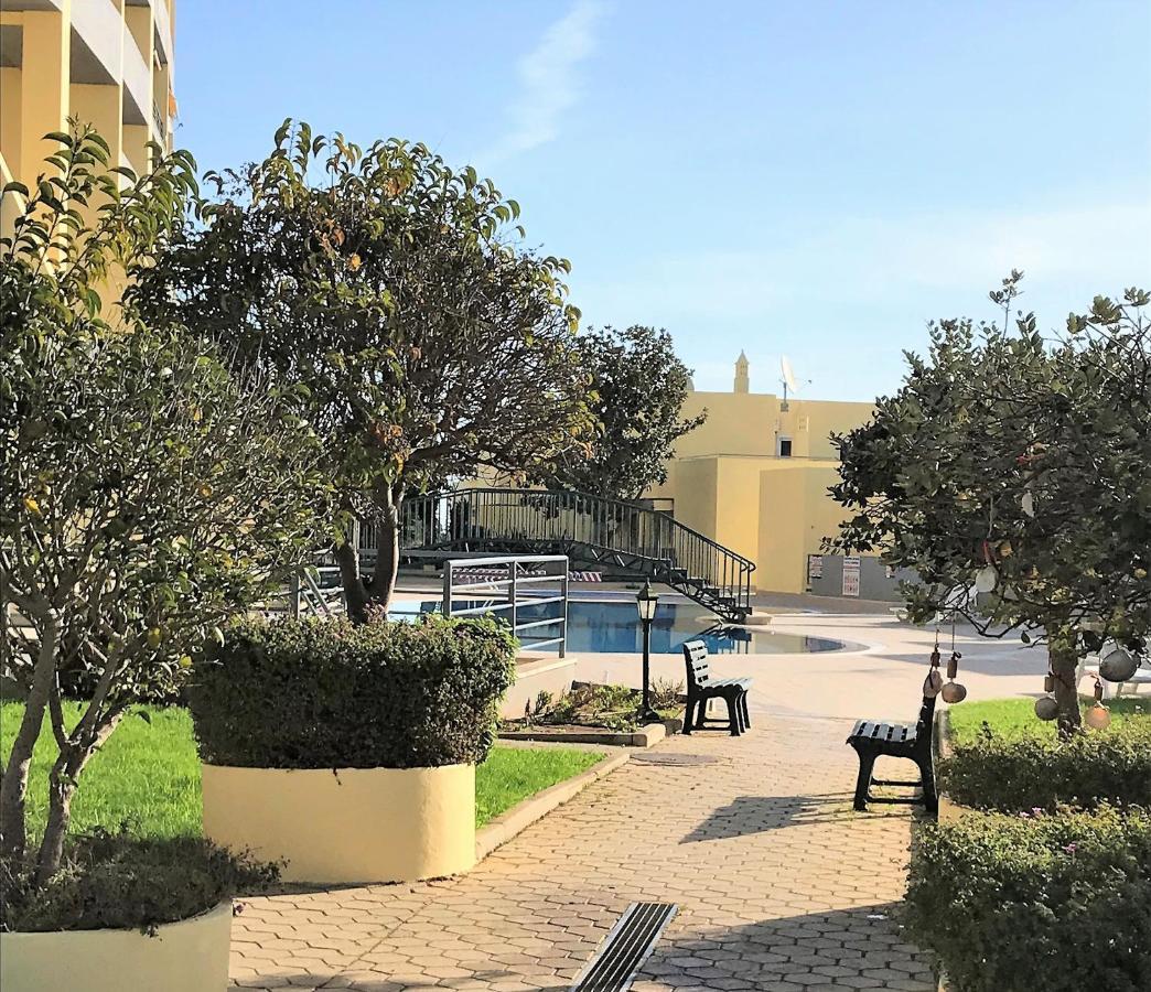 Sun & Sea, Meia Praia Lagos Exterior photo